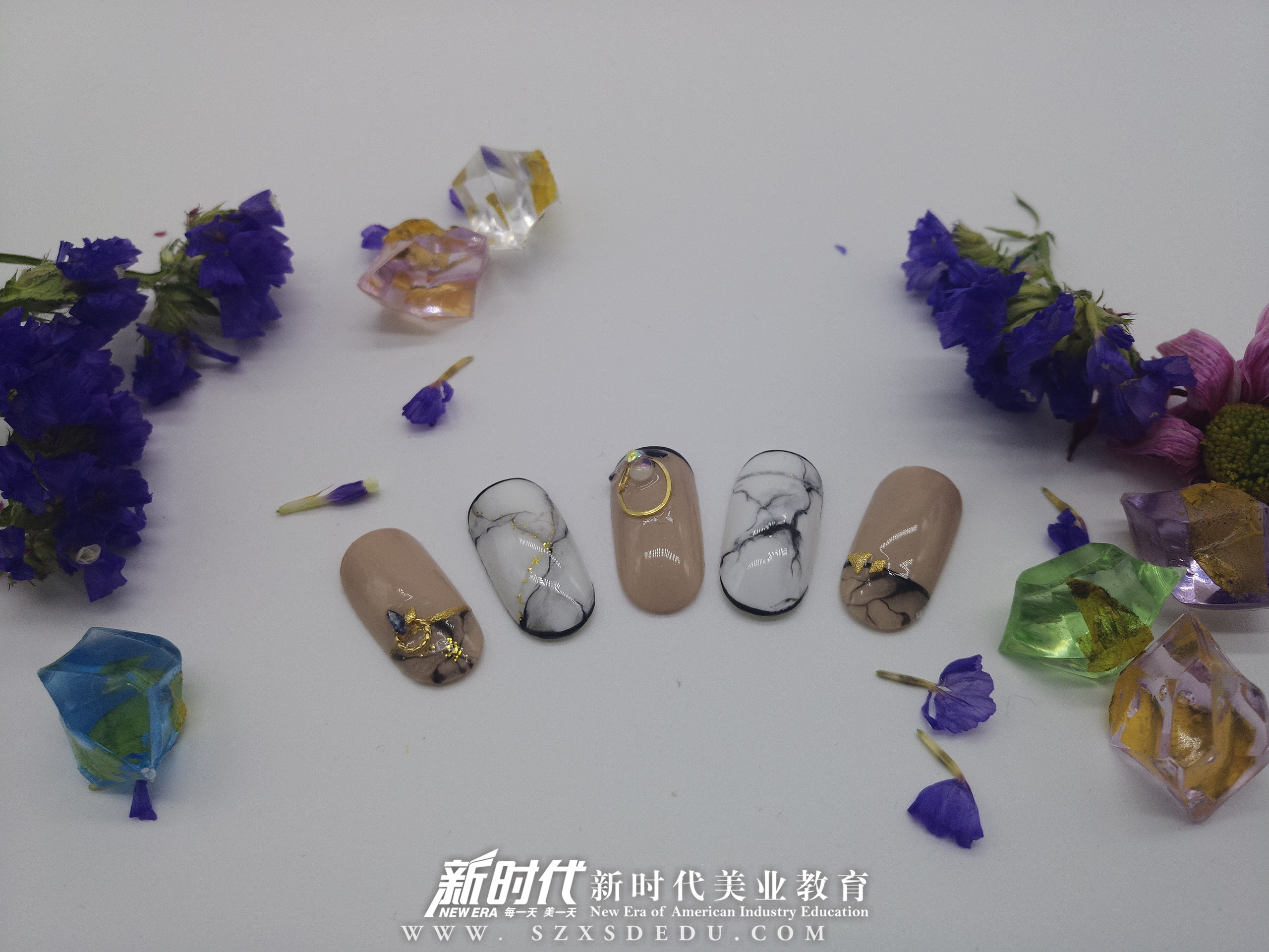 学美甲该去哪里学比较好？初学美甲如何选择学校？
